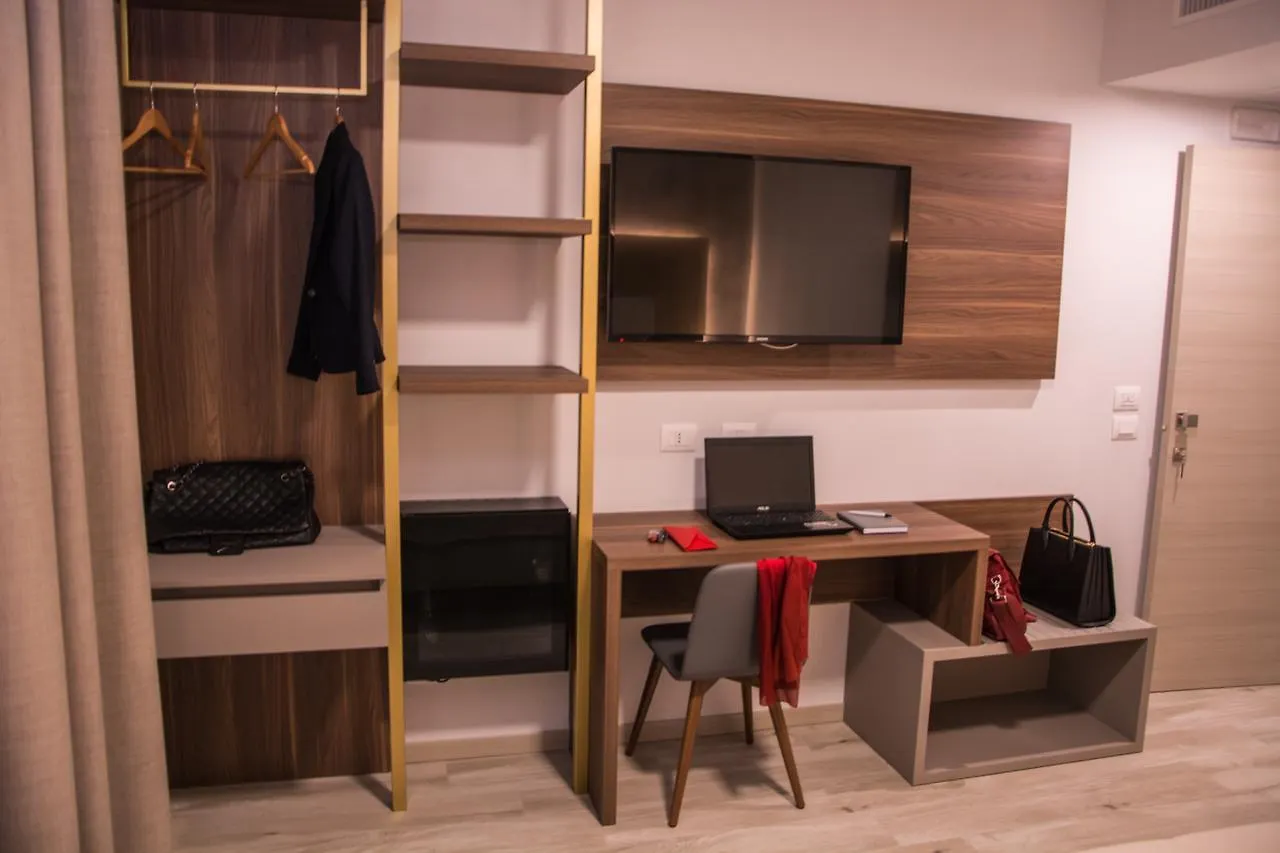 ****  8Room Hotel CTA Itálie