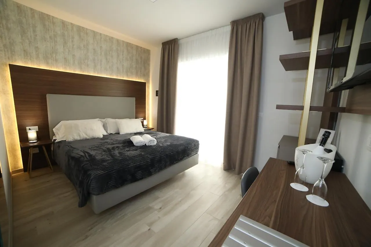 ****  8Room Hotel CTA Itálie